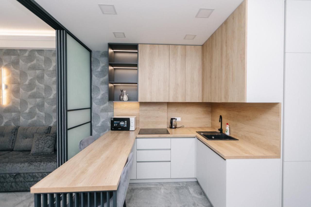Main Street Sky House Apartments 키시나우 외부 사진