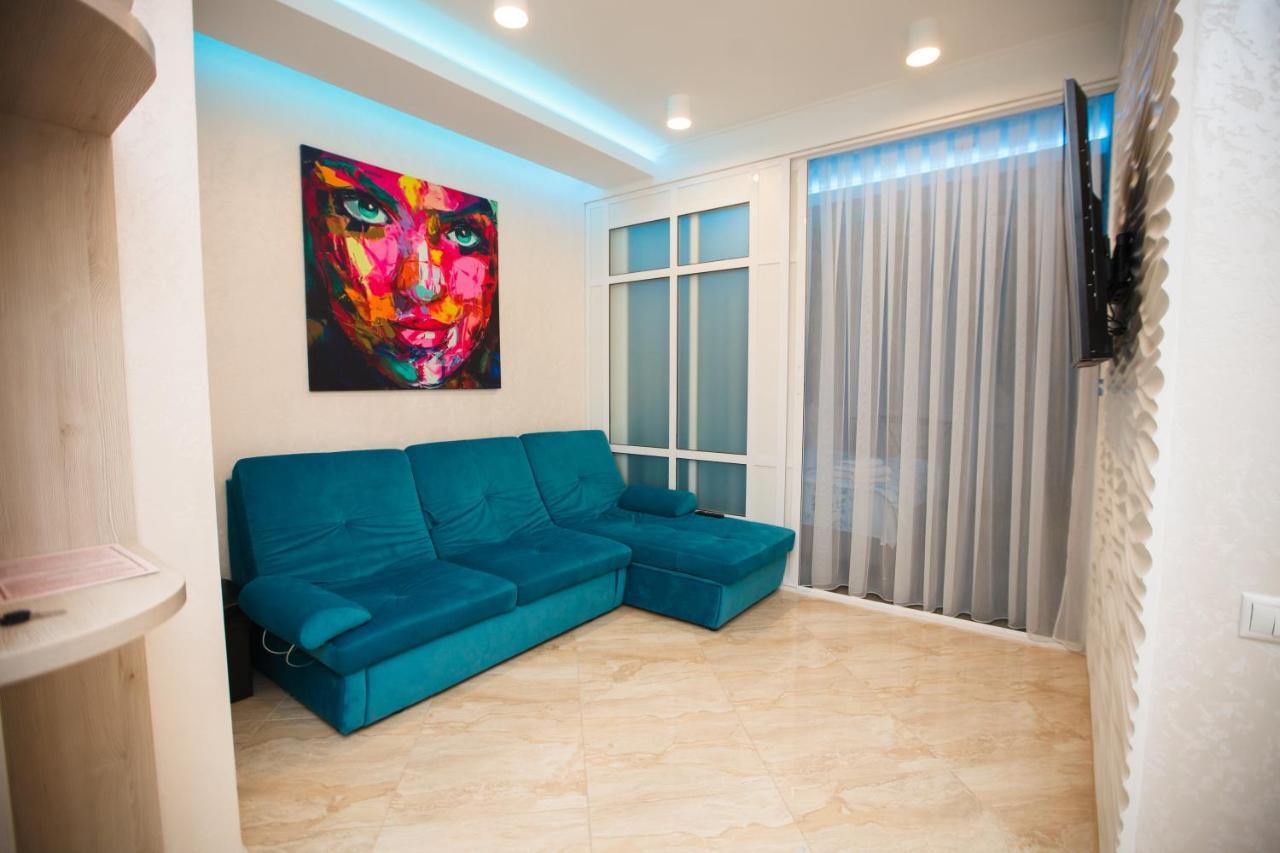 Main Street Sky House Apartments 키시나우 외부 사진