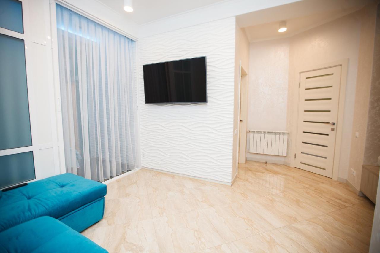 Main Street Sky House Apartments 키시나우 외부 사진